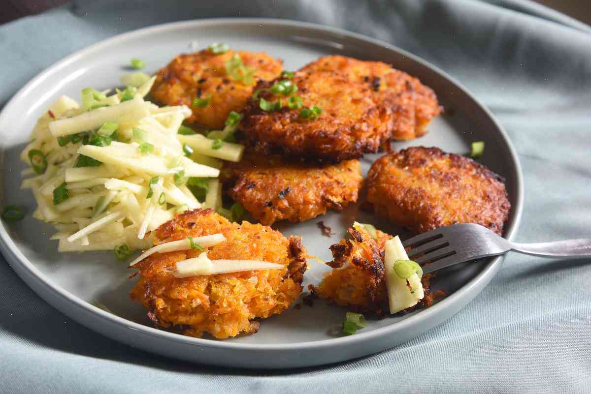 So You Think You Can Bake Potato Cakes Like Mom Used To? Try This DIY Latke Recipe From Around the World